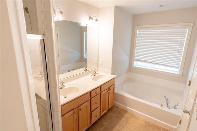 Image for property 2986 Ashlyn Pointe Drive, Atlanta, GA 30340