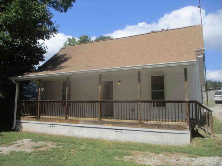 Image for property 337 State Street, Commerce, GA 30529