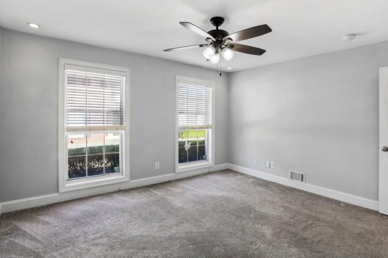 Image for property 5375 Roswell C4, Atlanta, GA 30342