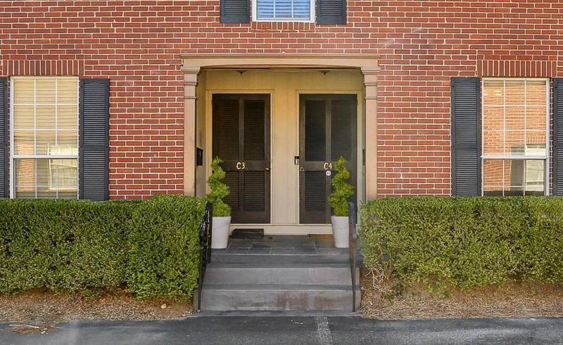 Image for property 5375 Roswell C4, Atlanta, GA 30342
