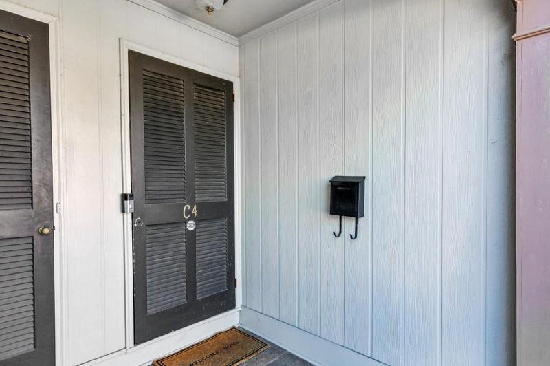 Image for property 5375 Roswell C4, Atlanta, GA 30342