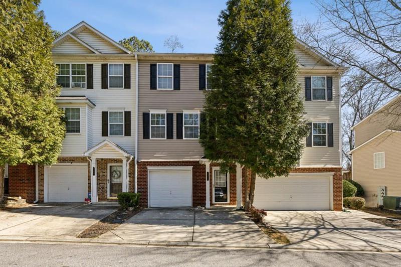 Image for property 622 Providence Place, Atlanta, GA 30331