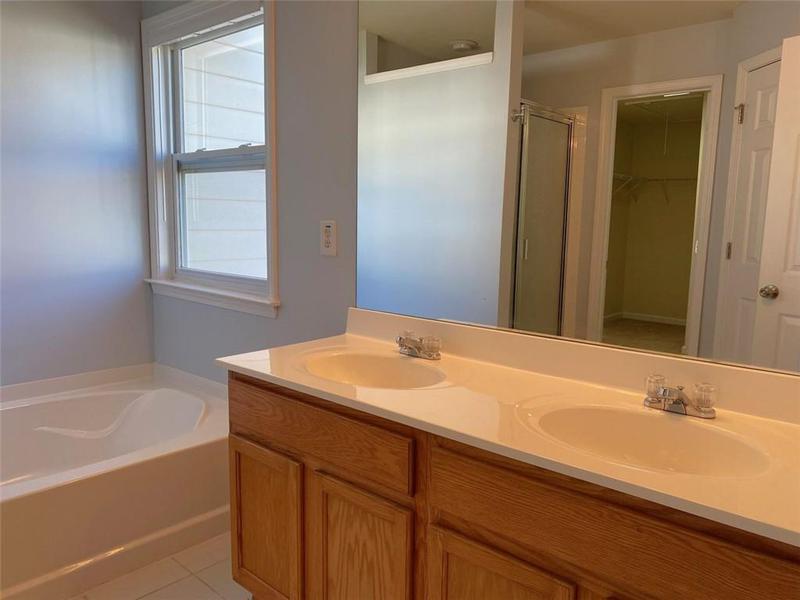 Image for property 6148 INDIAN WOOD Circle, Mableton, GA 30126