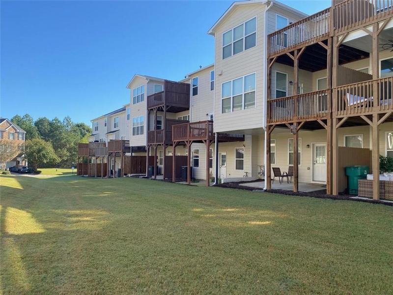 Image for property 6148 INDIAN WOOD Circle, Mableton, GA 30126