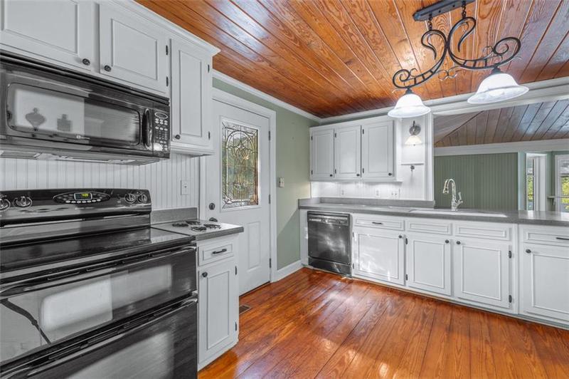Image for property 150 Main Street, Rutledge, GA 30663