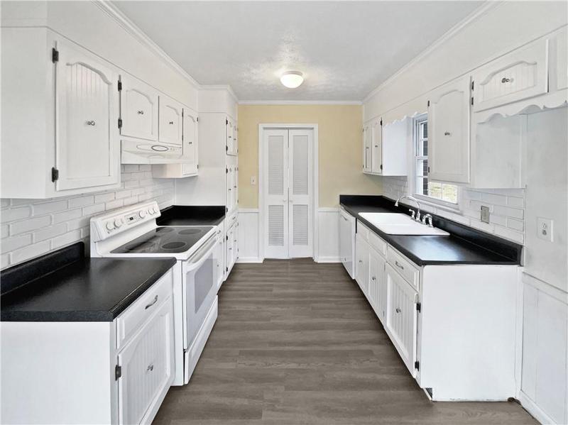 Image for property 7648 Mount Zion Boulevard, Jonesboro, GA 30236