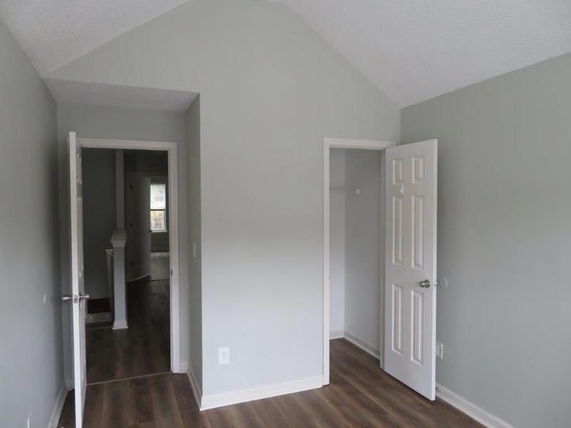 Image for property 6511 Grey Fox Way, Riverdale, GA 30296