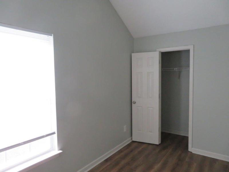 Image for property 6511 Grey Fox Way, Riverdale, GA 30296