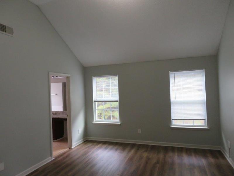Image for property 6511 Grey Fox Way, Riverdale, GA 30296