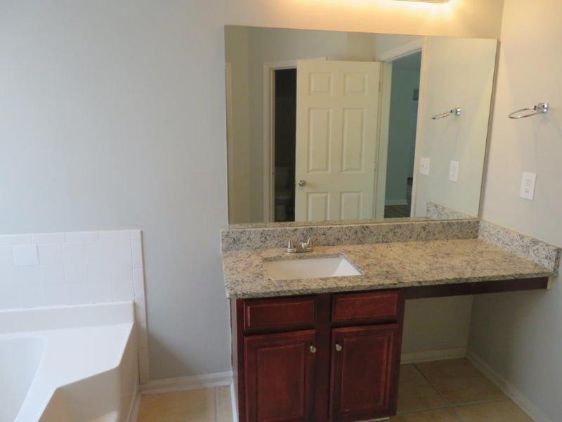 Image for property 6511 Grey Fox Way, Riverdale, GA 30296