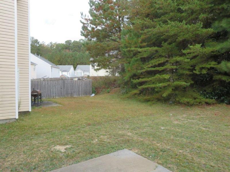 Image for property 6511 Grey Fox Way, Riverdale, GA 30296
