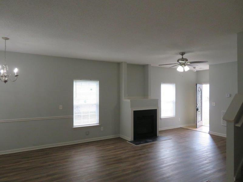 Image for property 6511 Grey Fox Way, Riverdale, GA 30296