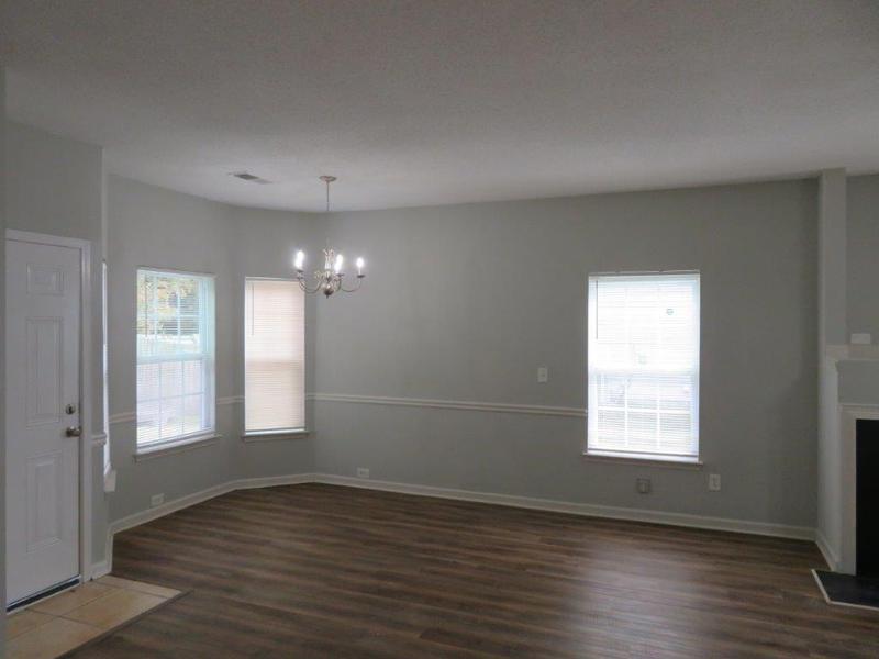 Image for property 6511 Grey Fox Way, Riverdale, GA 30296