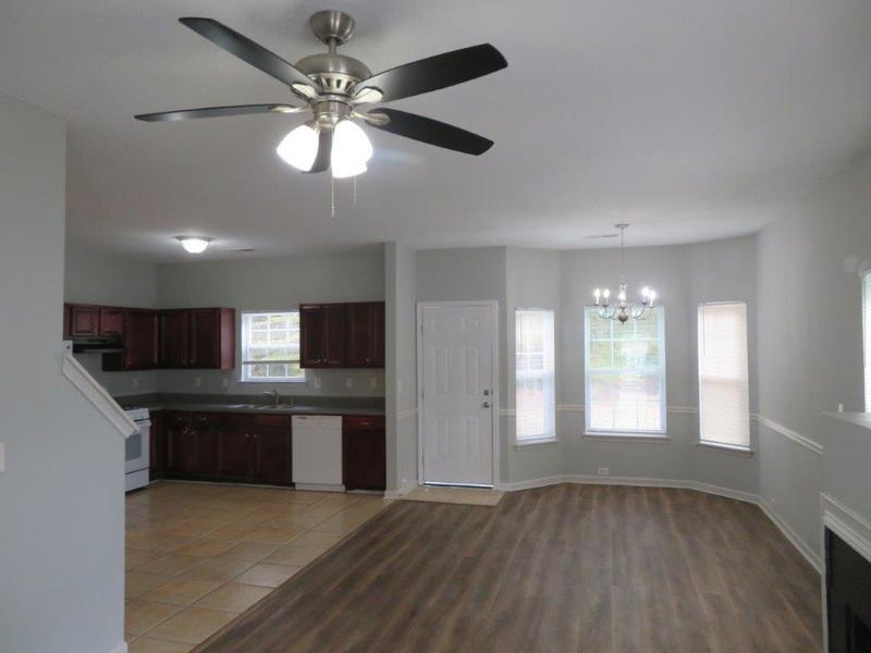 Image for property 6511 Grey Fox Way, Riverdale, GA 30296