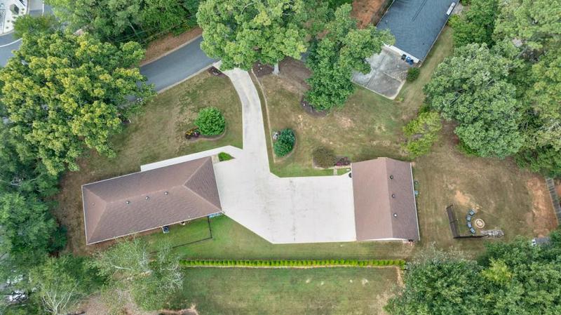 Image for property 390 Alpine Drive, Roswell, GA 30075