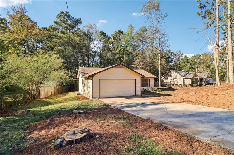 Image for property 8673 Collins Drive, Jonesboro, GA 30236