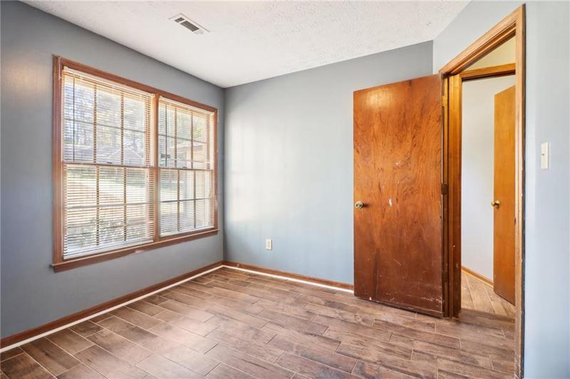 Image for property 8673 Collins Drive, Jonesboro, GA 30236