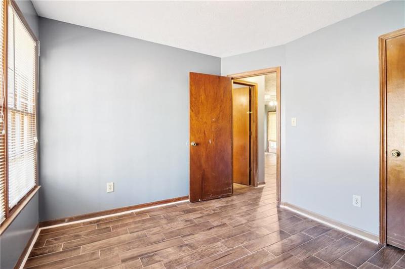 Image for property 8673 Collins Drive, Jonesboro, GA 30236