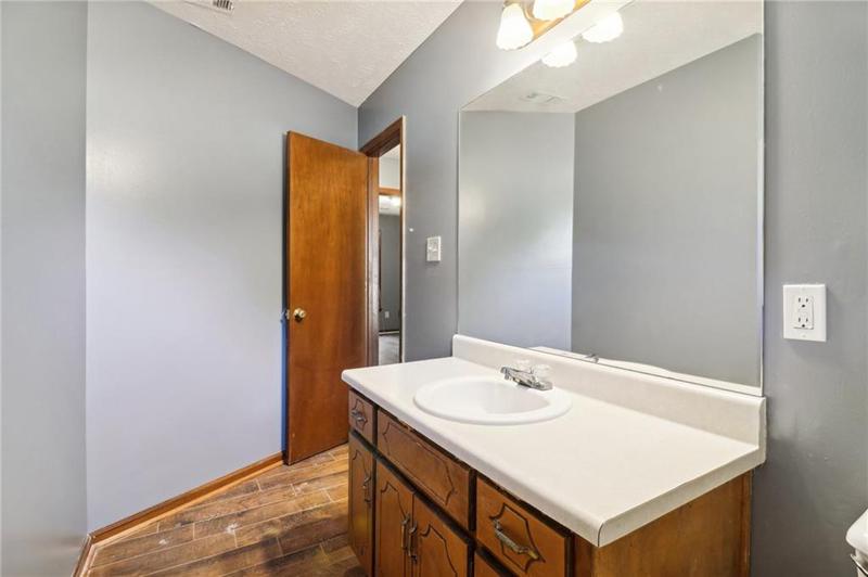 Image for property 8673 Collins Drive, Jonesboro, GA 30236