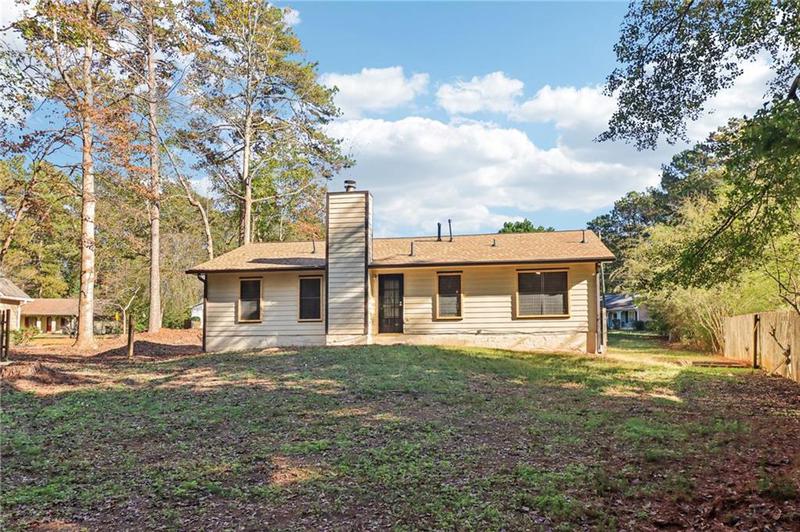 Image for property 8673 Collins Drive, Jonesboro, GA 30236