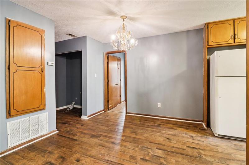 Image for property 8673 Collins Drive, Jonesboro, GA 30236