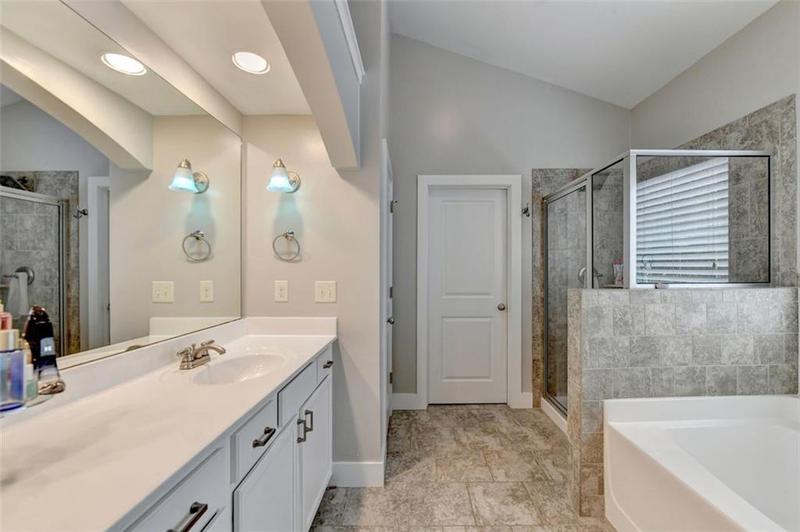 Image for property 1567 MAPLECLIFF Way, Sugar Hill, GA 30518