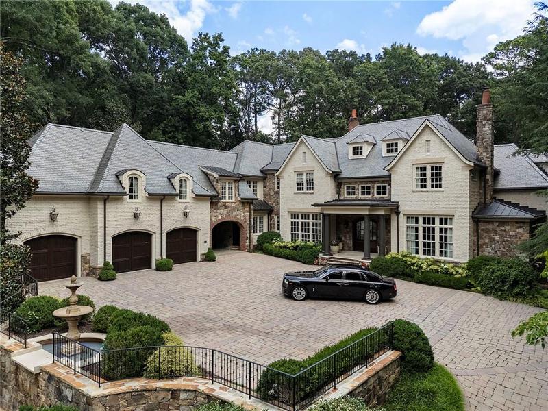 Image for property 4345 Mount Paran Parkway, Atlanta, GA 30327