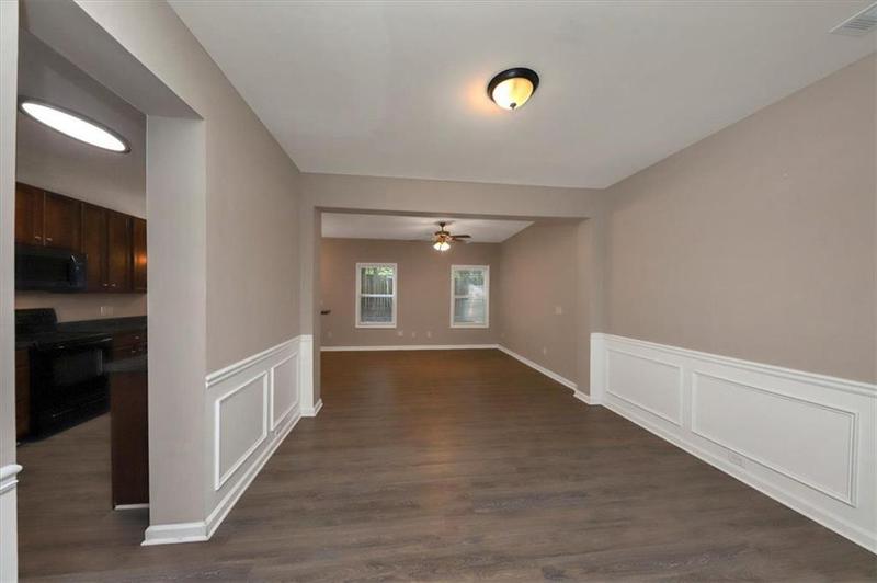 Image for property 3944 PRINCETON LAKES Way, Atlanta, GA 30331