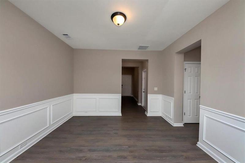 Image for property 3944 PRINCETON LAKES Way, Atlanta, GA 30331