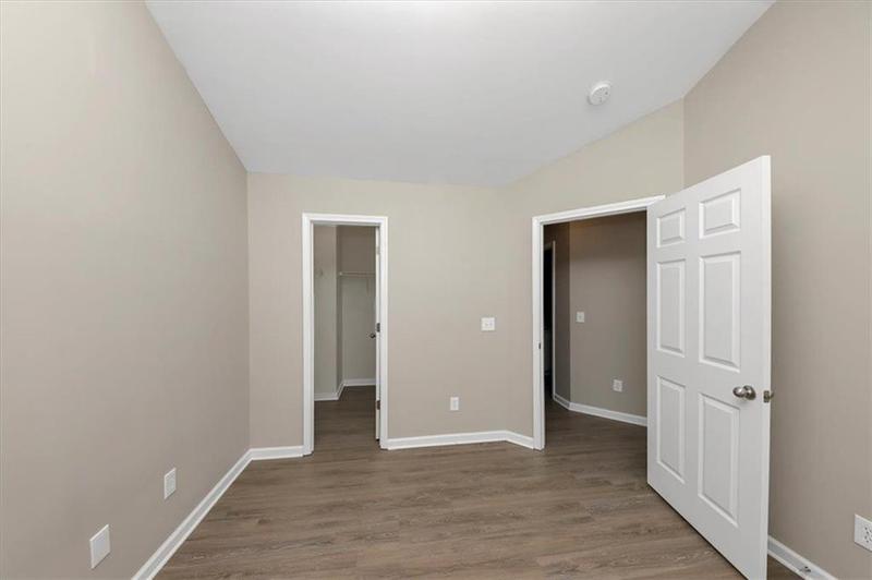 Image for property 3944 PRINCETON LAKES Way, Atlanta, GA 30331