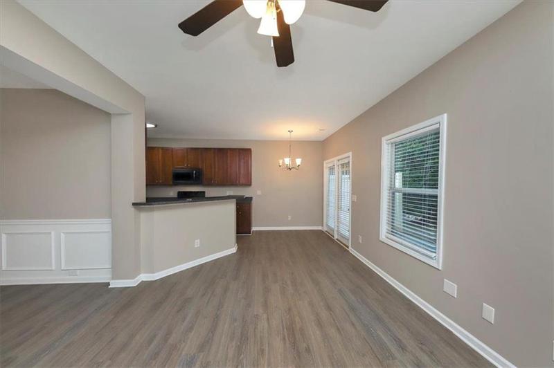 Image for property 3944 PRINCETON LAKES Way, Atlanta, GA 30331
