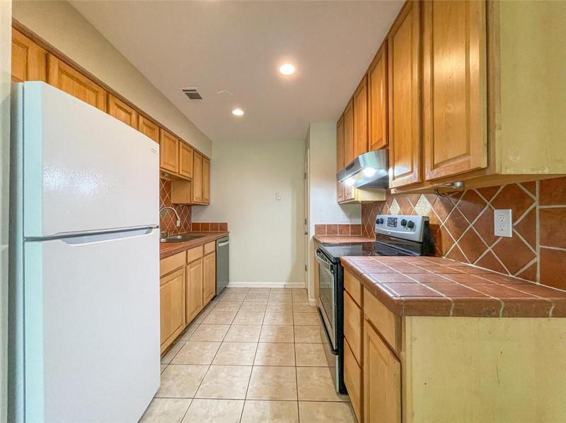 Image for property 605 Candler Street C-2, Gainesville, GA 30501