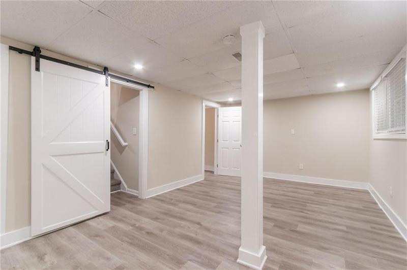 Image for property 2922 Carriage Lane, Atlanta, GA 30349