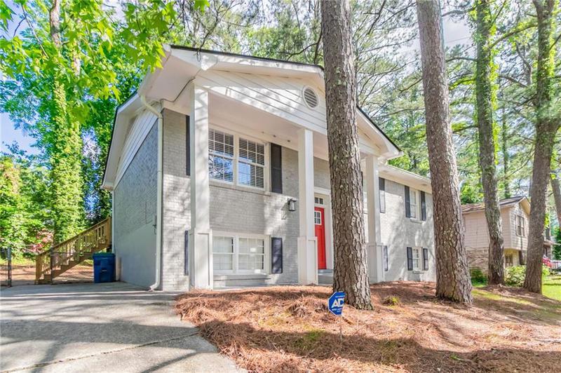 Image for property 2922 Carriage Lane, Atlanta, GA 30349