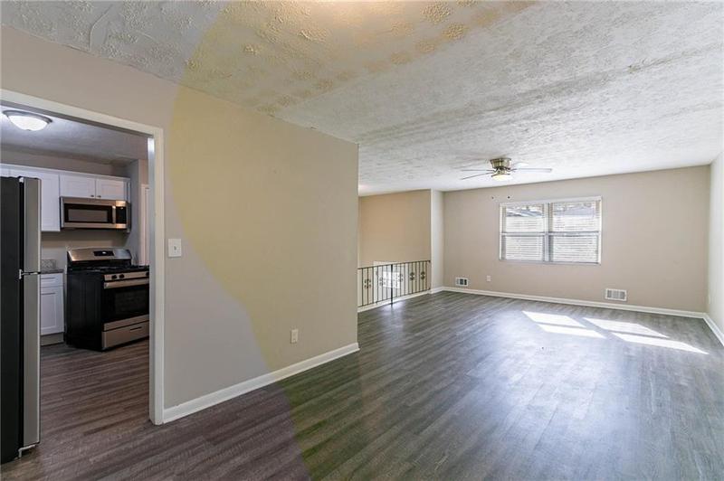 Image for property 633 Larchmont Circle, Atlanta, GA 30318