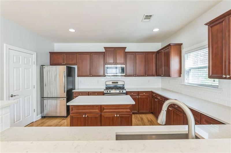 Image for property 242 16th Street 14, Atlanta, GA 30363