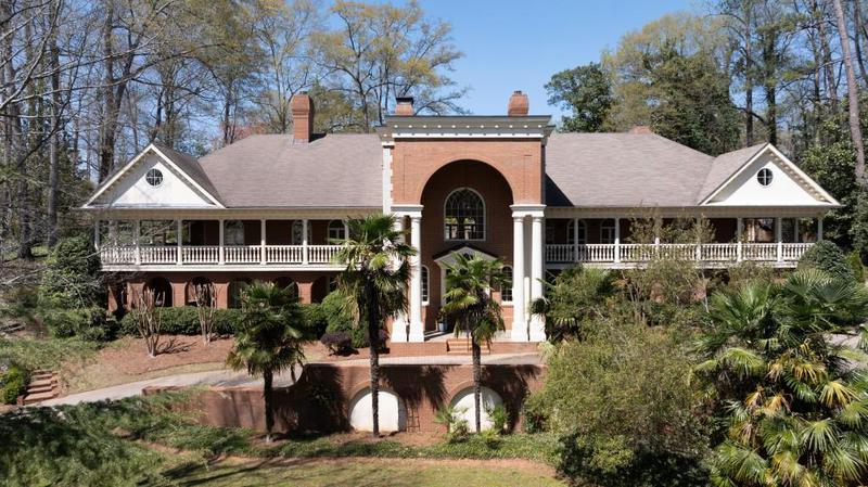 Image for property 631 Fairfield Road, Atlanta, GA 30327