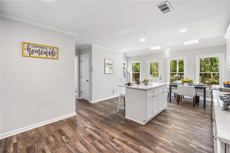 Image for property 745 Princeton Mill Run, Marietta, GA 30068