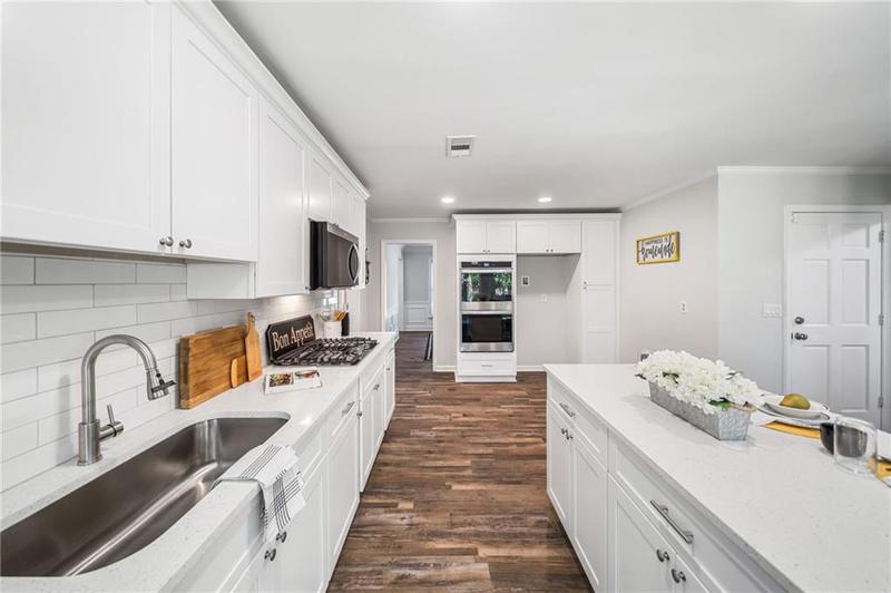 Image for property 745 Princeton Mill Run, Marietta, GA 30068