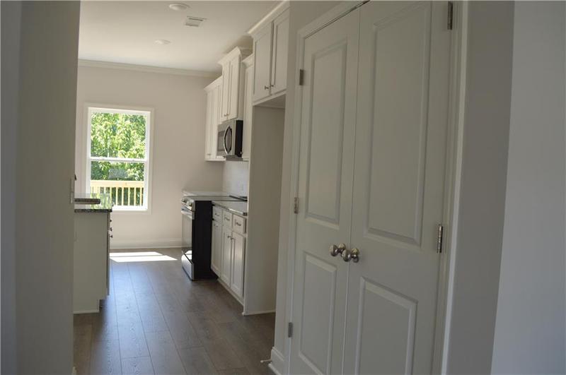 Image for property 392 Brookstone Trail, Dawsonville, GA 30534