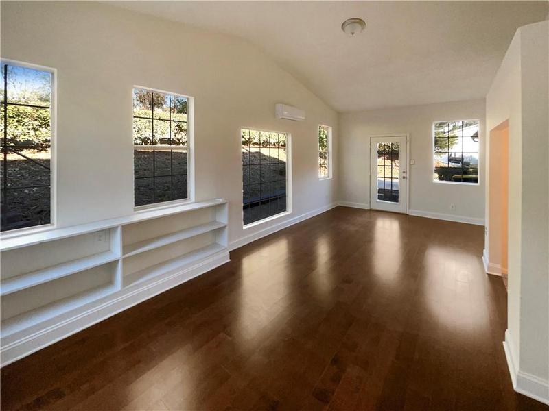 Image for property 140 Splitwood Lane, Fairburn, GA 30213