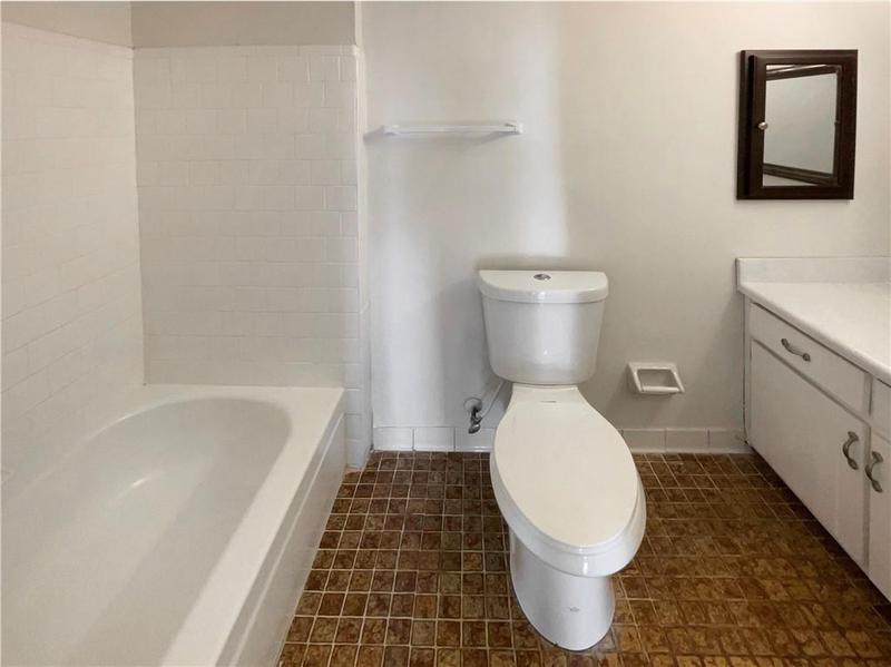 Image for property 140 Splitwood Lane, Fairburn, GA 30213