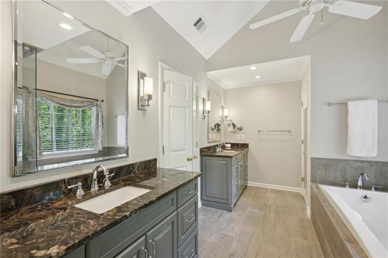 Image for property 10660 Dunoon Drive, Alpharetta, GA 30022