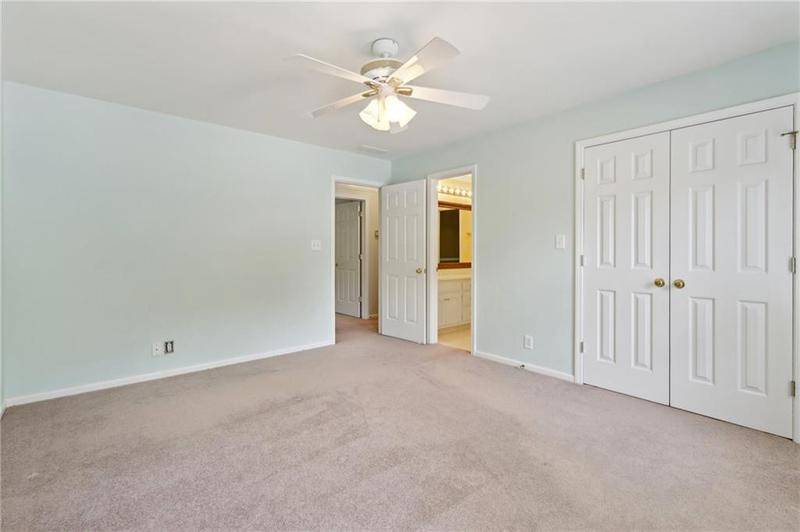 Image for property 10660 Dunoon Drive, Alpharetta, GA 30022