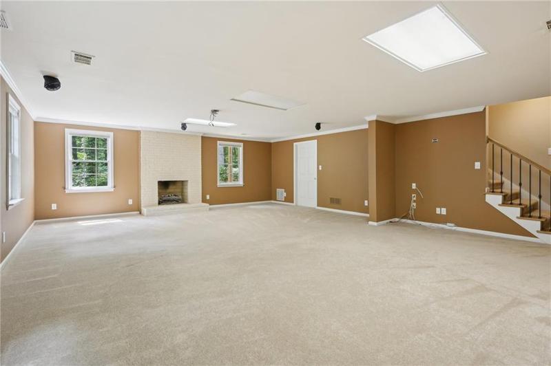 Image for property 10660 Dunoon Drive, Alpharetta, GA 30022