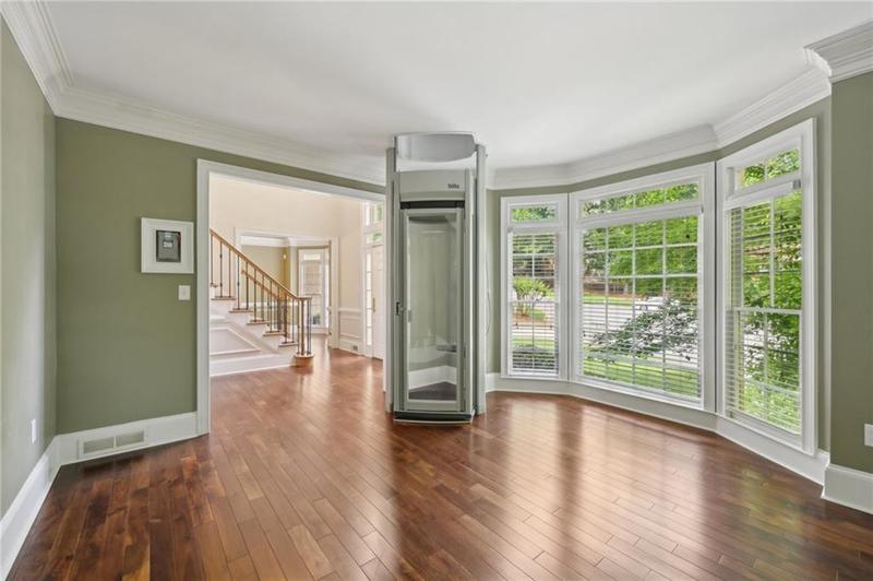 Image for property 10660 Dunoon Drive, Alpharetta, GA 30022