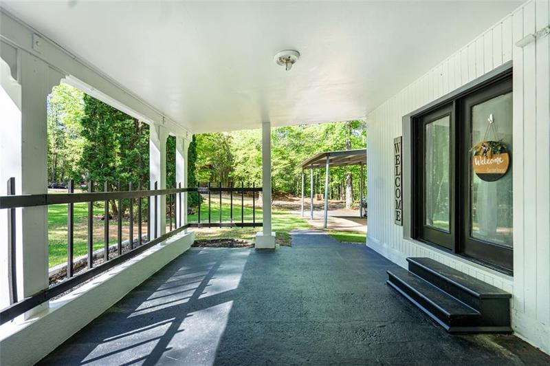Image for property 1369 HIGHWAY 16, Whitesburg, GA 30185