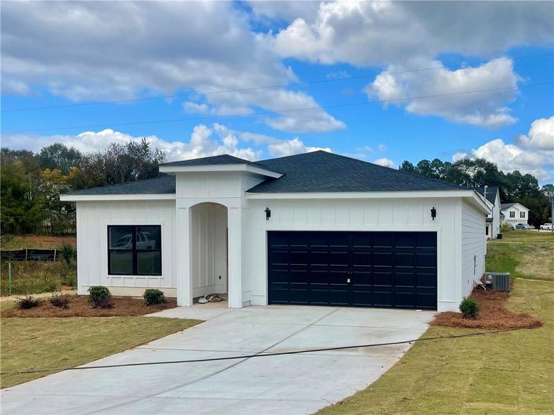 Image for property 103 Charity Drive, Lavonia, GA 30553