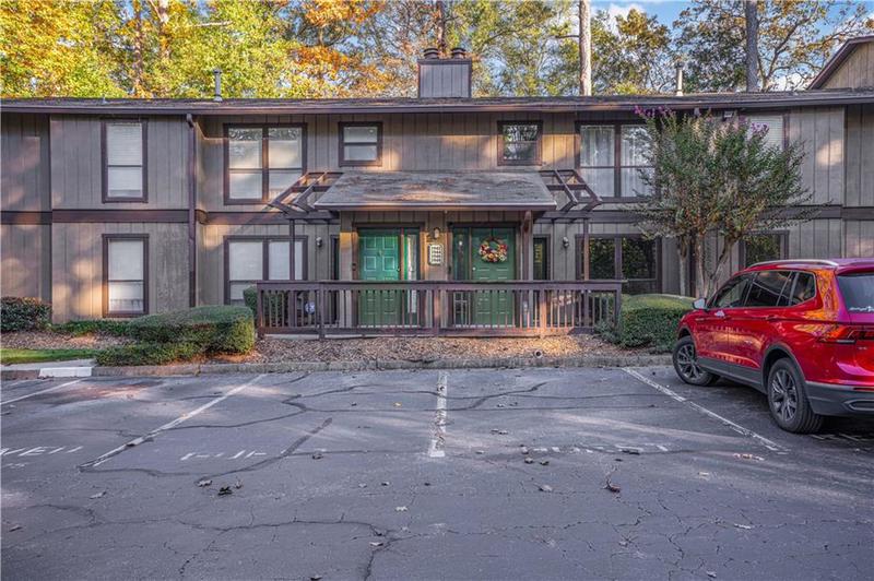 Image for property 3948 Cedar Circle, Tucker, GA 30084