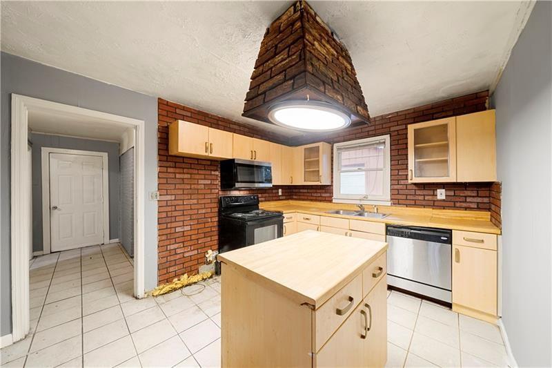 Image for property 1089 Indale Place, Atlanta, GA 30310